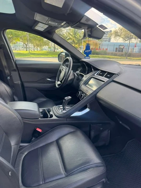 2019 Jaguar E-Pace - Image 11 of 13