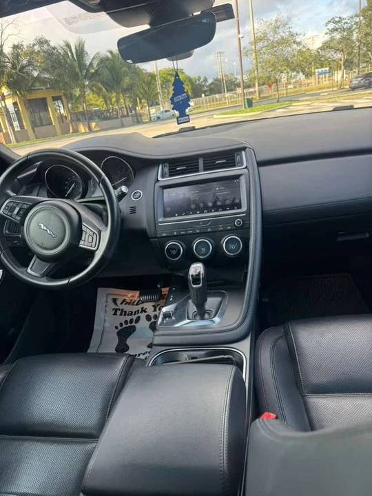 2019 Jaguar E-Pace - Image 7 of 13