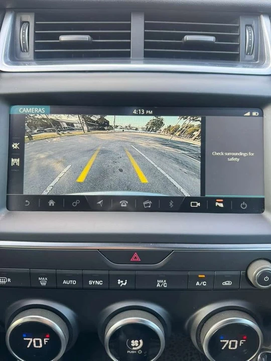 2019 Jaguar E-Pace - Image 10 of 13