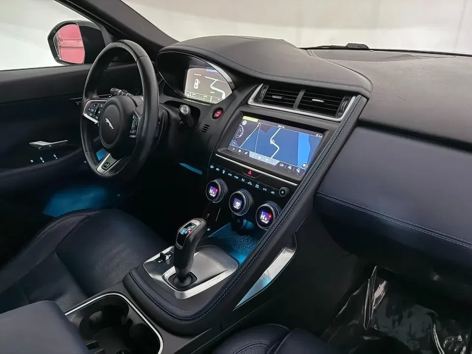 2019 Jaguar E-Pace - Image 12 of 20