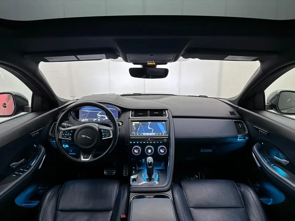 2019 Jaguar E-Pace - Image 13 of 20