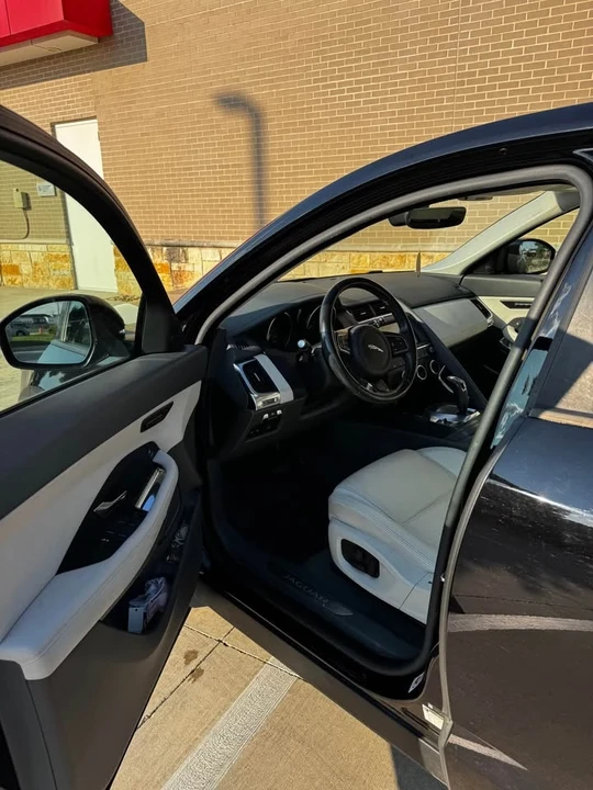 2019 Jaguar E-Pace - Image 2 of 18
