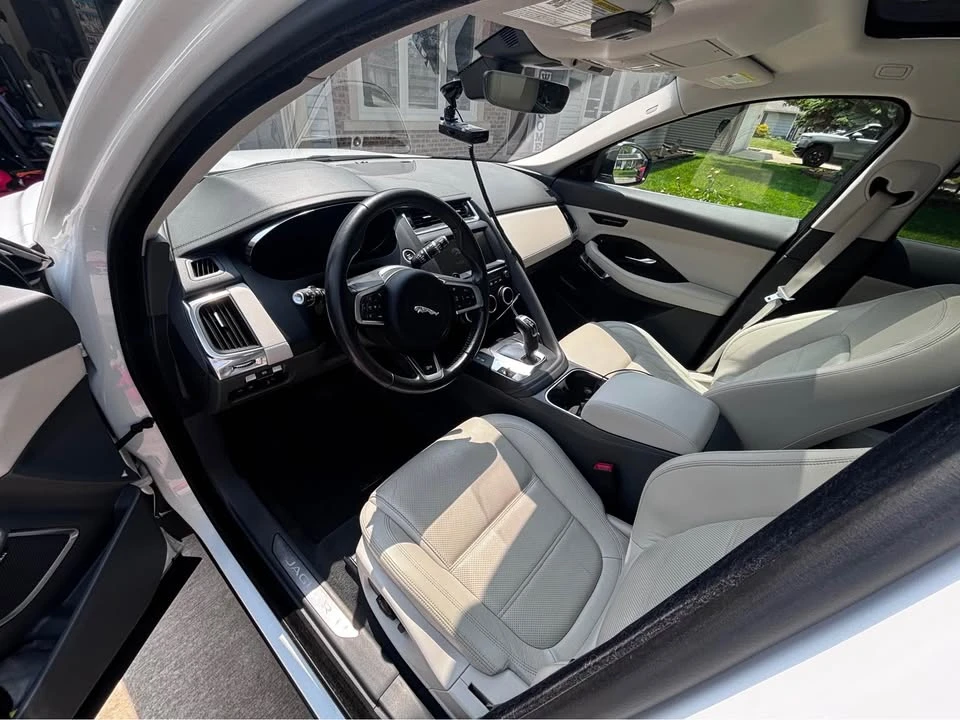 2019 Jaguar E-Pace - Image 7 of 9