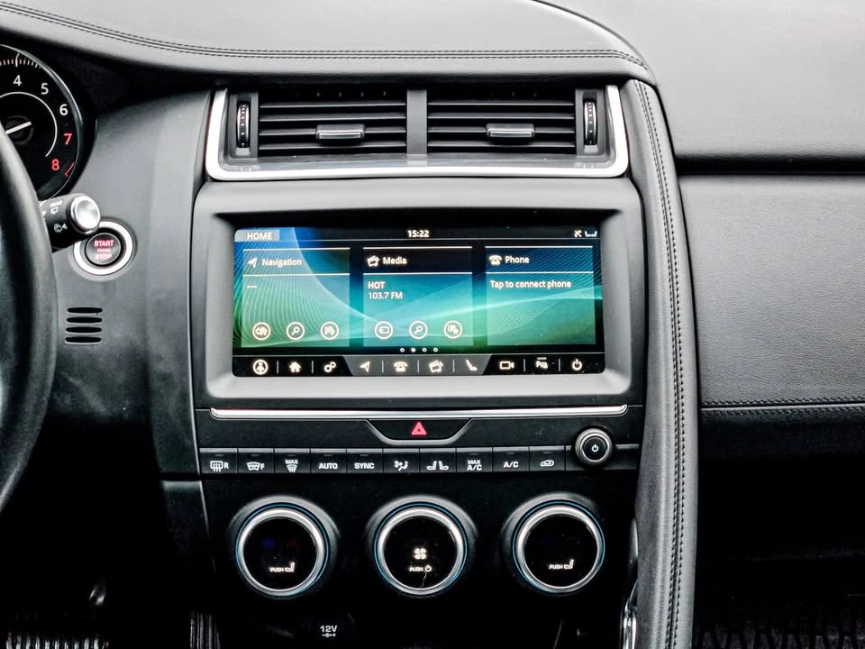 2019 Jaguar E-Pace - Image 17 of 20