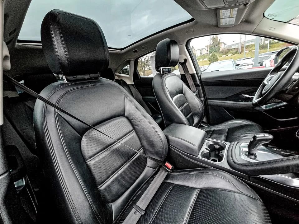 2019 Jaguar E-Pace - Image 14 of 20