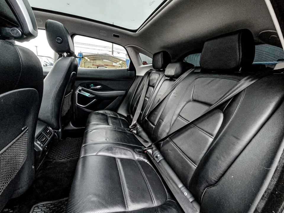 2019 Jaguar E-Pace - Image 12 of 20