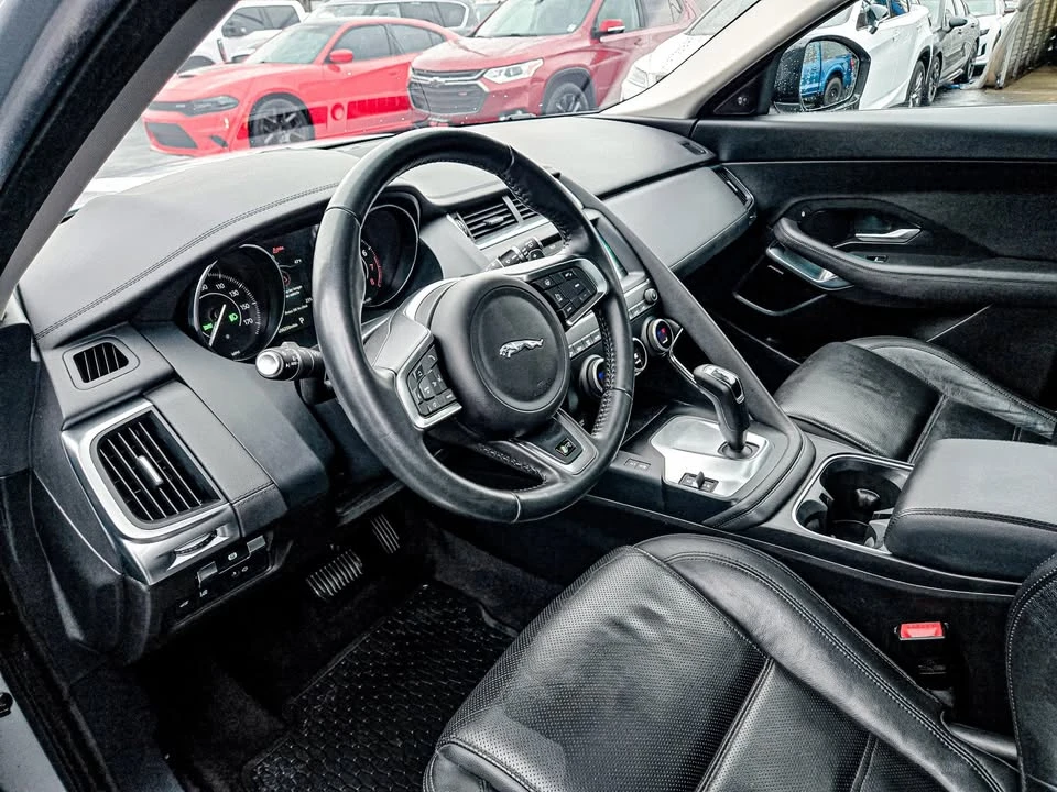 2019 Jaguar E-Pace - Image 9 of 20