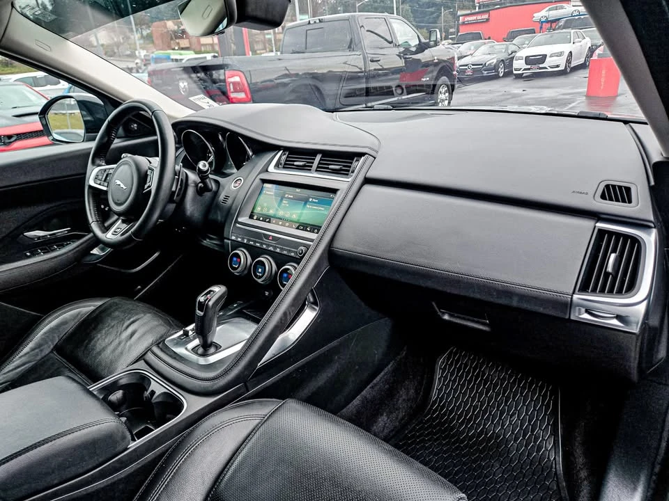 2019 Jaguar E-Pace - Image 13 of 20