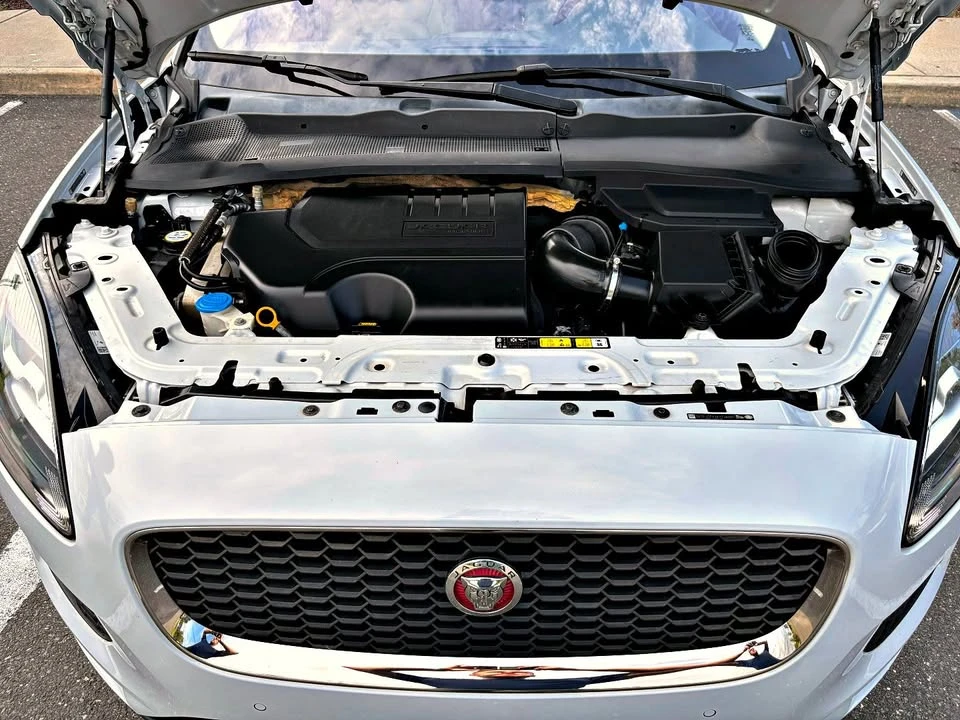 2019 Jaguar E-Pace - Image 16 of 17