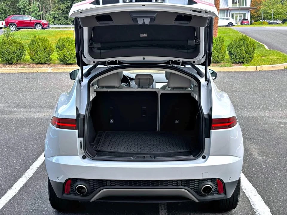 2019 Jaguar E-Pace - Image 15 of 17