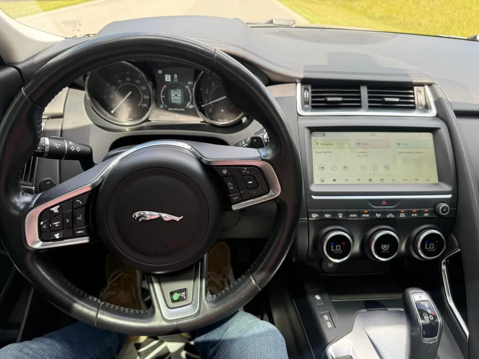 2019 Jaguar E-Pace - Image 8 of 9