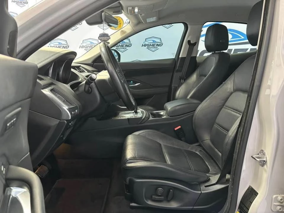 2019 Jaguar E-Pace - Image 6 of 8
