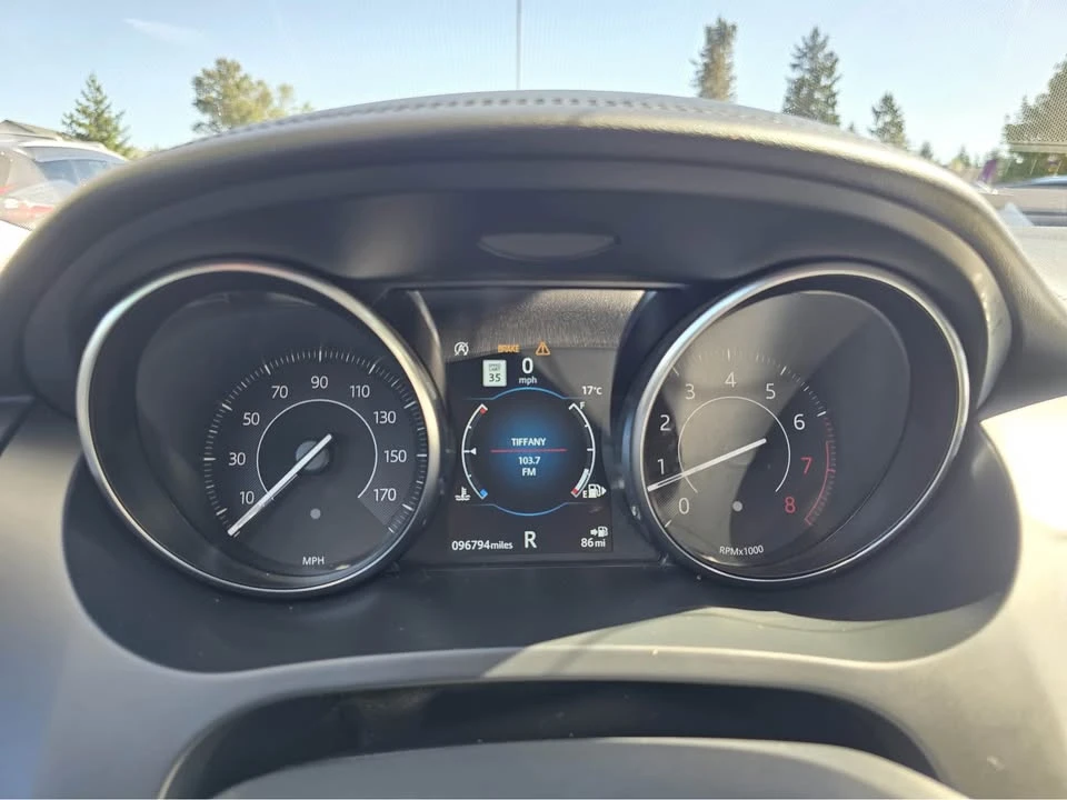 2019 Jaguar E-Pace - Image 12 of 16