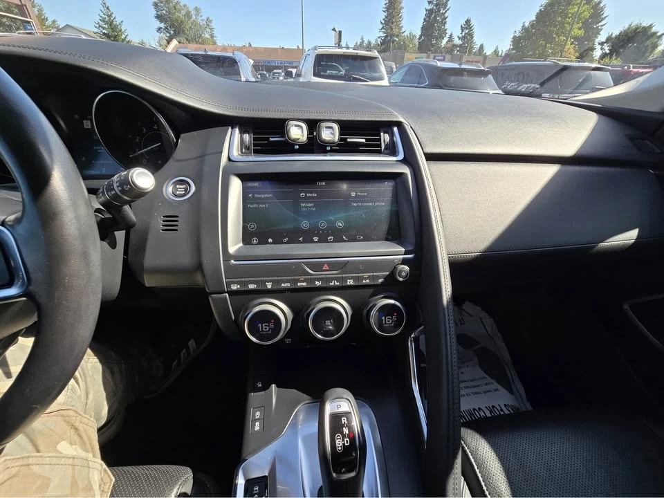 2019 Jaguar E-Pace - Image 14 of 16