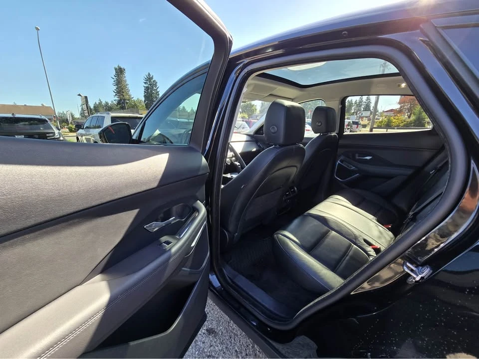 2019 Jaguar E-Pace - Image 9 of 16