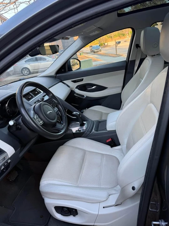2019 Jaguar E-Pace - Image 6 of 9