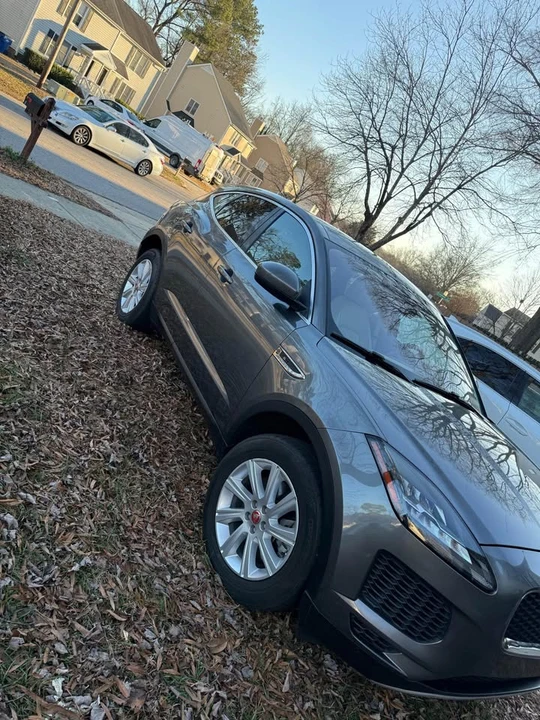 2019 Jaguar E-Pace - Image 8 of 9