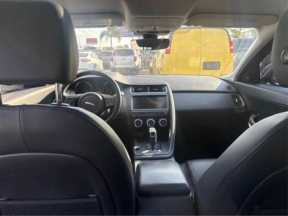 2019 Jaguar E-Pace - Image 10 of 14
