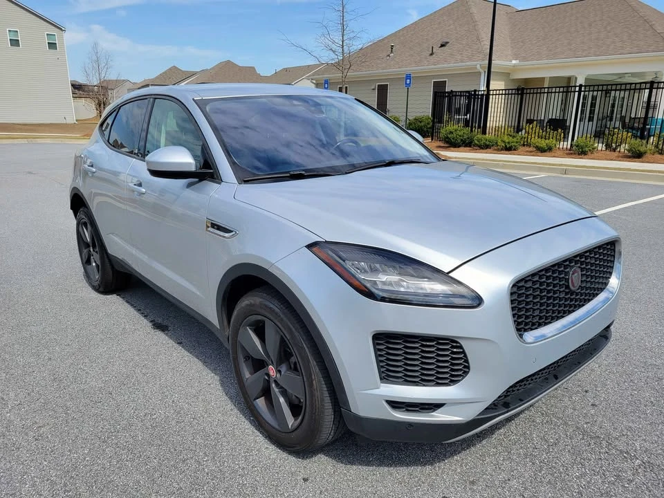 2019 Jaguar E-Pace - Image 9 of 19