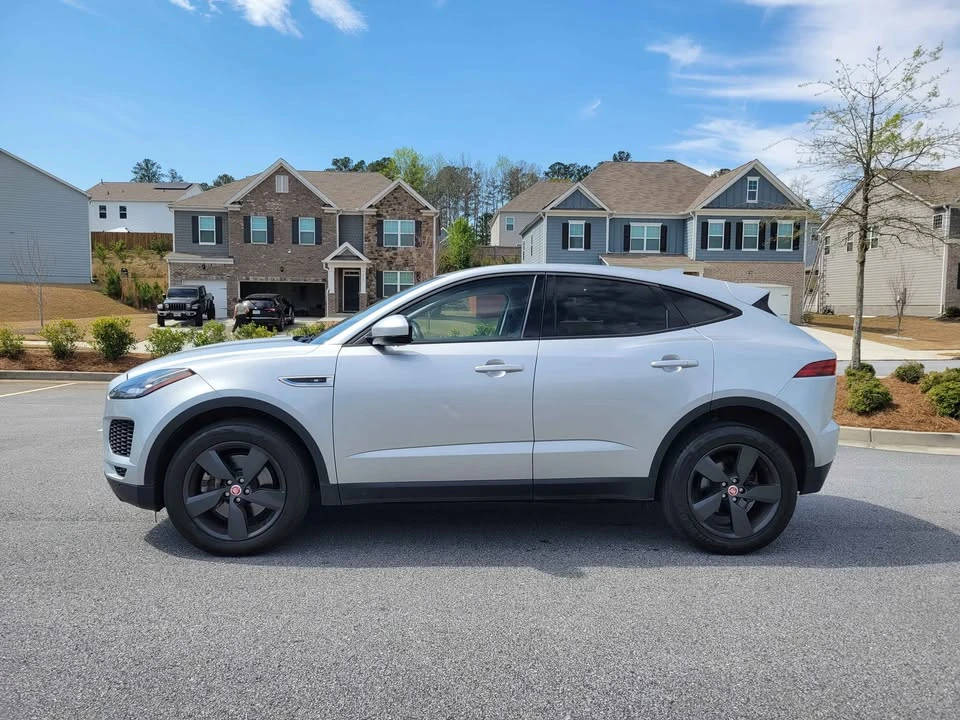 2019 Jaguar E-Pace - Image 4 of 19