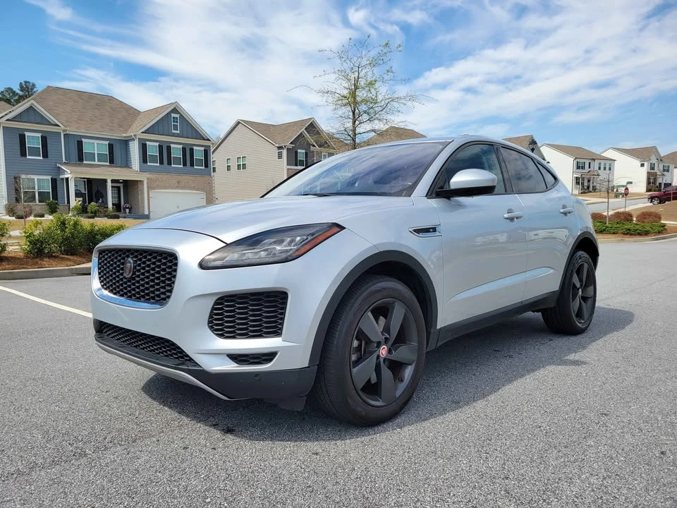 2019 Jaguar E-Pace - Image 11 of 19
