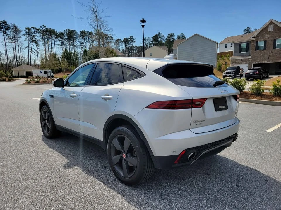 2019 Jaguar E-Pace - Image 5 of 19