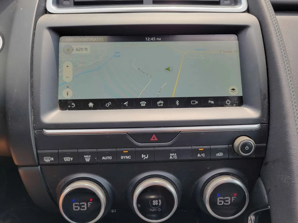 2019 Jaguar E-Pace - Image 16 of 19