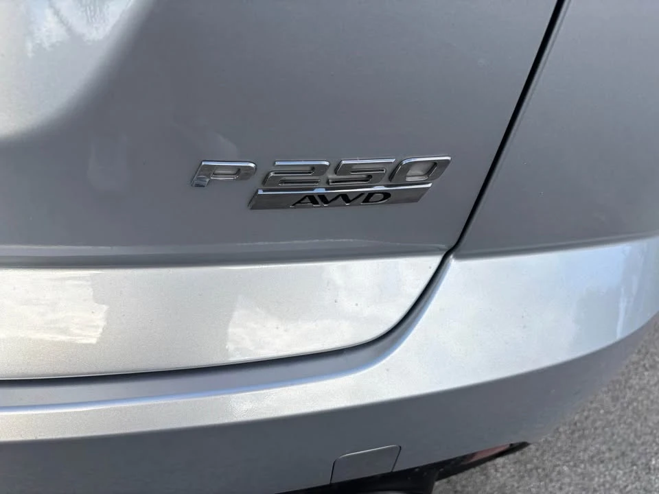 2019 Jaguar E-Pace - Image 11 of 14