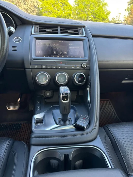 2019 Jaguar E-Pace - Image 11 of 14