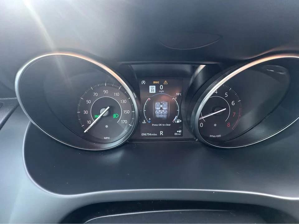 2019 Jaguar E-Pace - Image 16 of 16