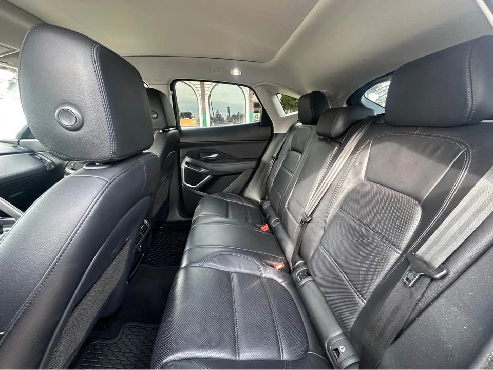 2019 Jaguar E-Pace - Image 6 of 16