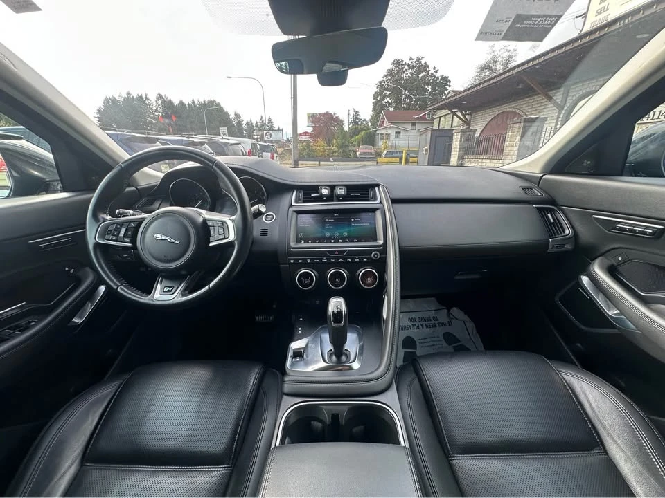 2019 Jaguar E-Pace - Image 10 of 16