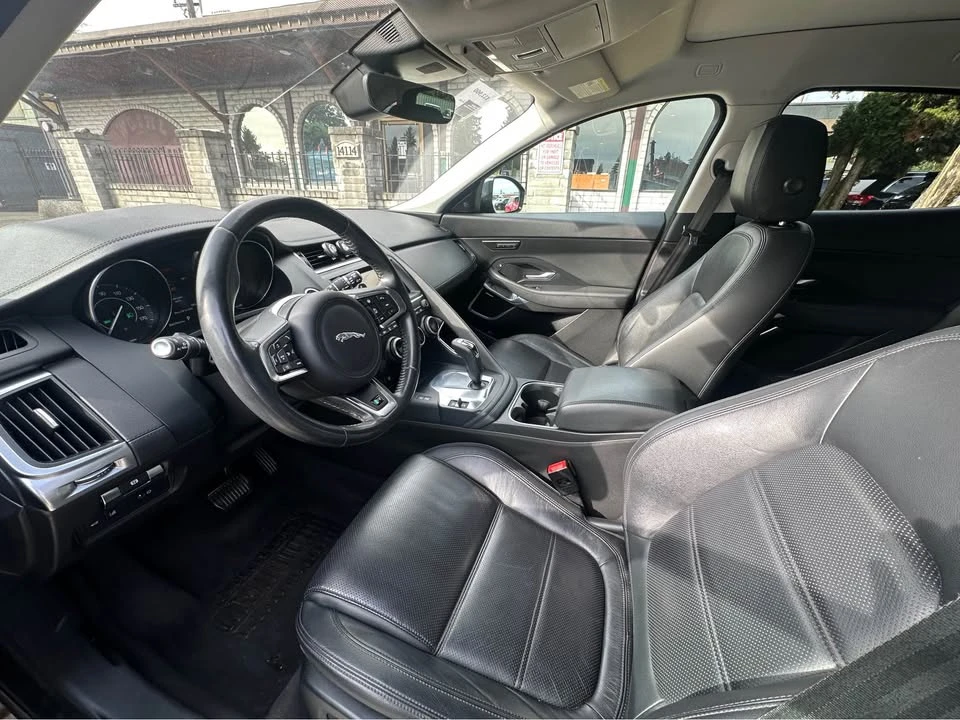 2019 Jaguar E-Pace - Image 13 of 16
