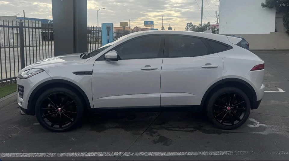 2019 Jaguar E-Pace - Image 3 of 12