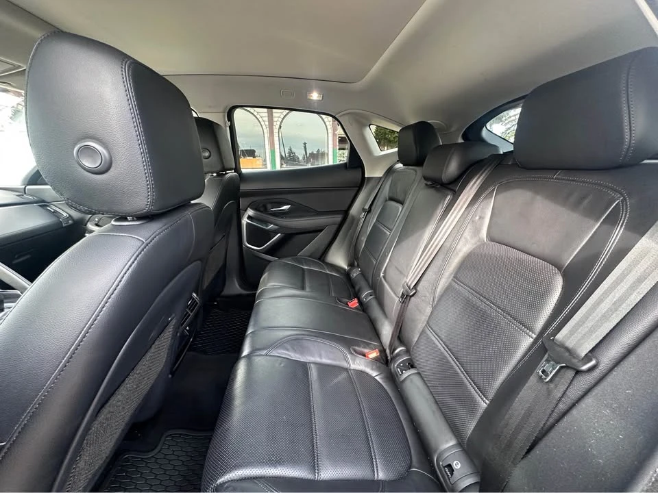 2019 Jaguar E-Pace - Image 6 of 16