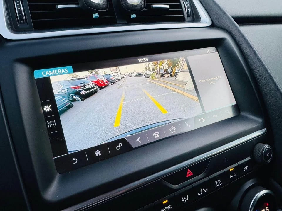 2019 Jaguar E-Pace - Image 14 of 16