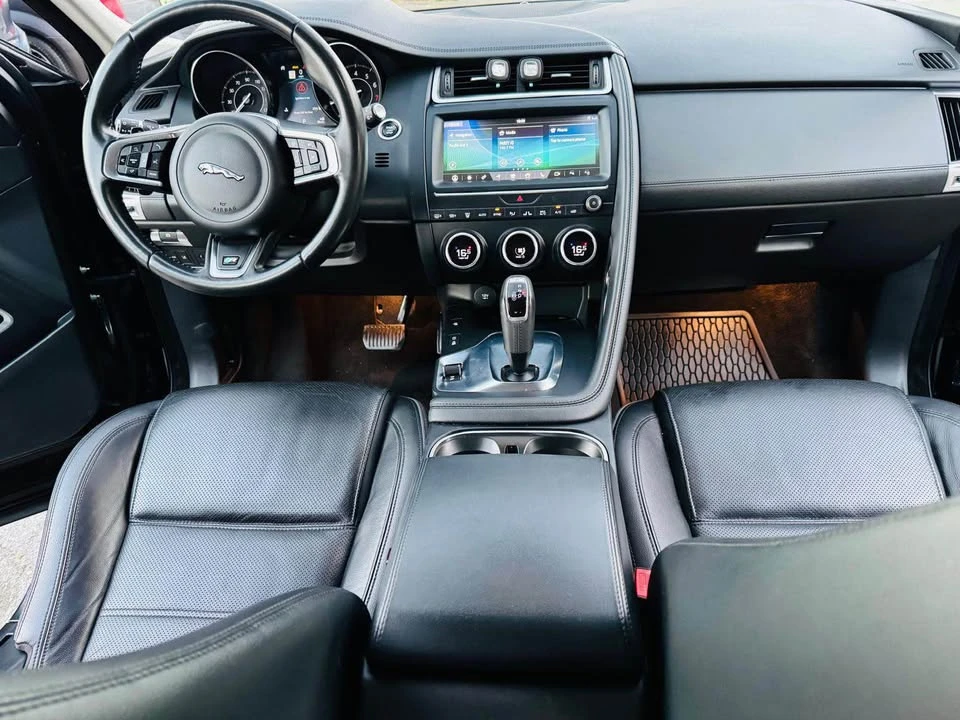 2019 Jaguar E-Pace - Image 12 of 16