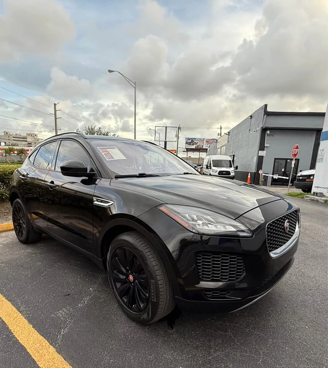 2019 Jaguar E-Pace - Image 3 of 9