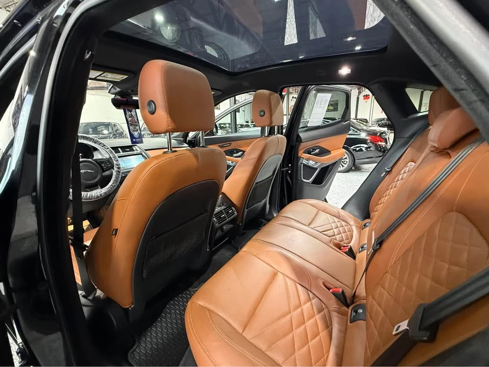 2019 Jaguar E-Pace - Image 7 of 11