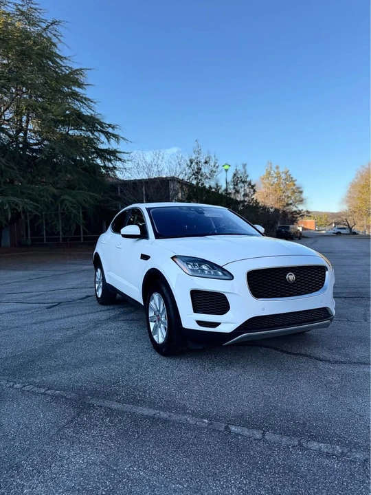 2019 Jaguar E-Pace - Image 4 of 20