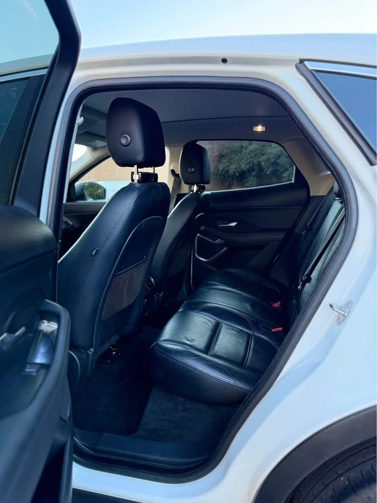 2019 Jaguar E-Pace - Image 14 of 20