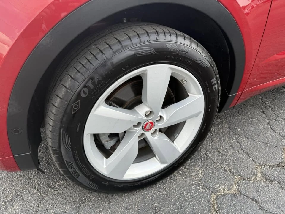 2019 Jaguar E-Pace - Image 14 of 19