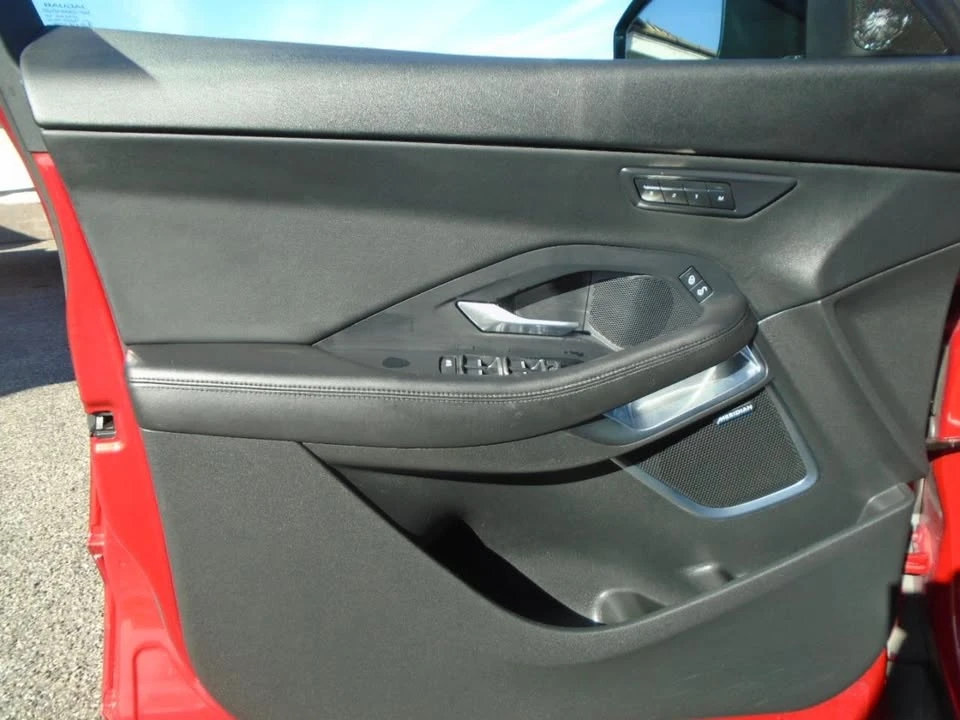 2019 Jaguar E-Pace - Image 12 of 20