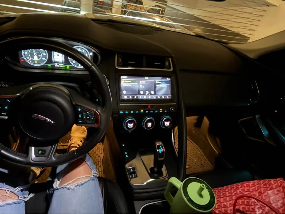 2019 Jaguar E-Pace - Image 7 of 9