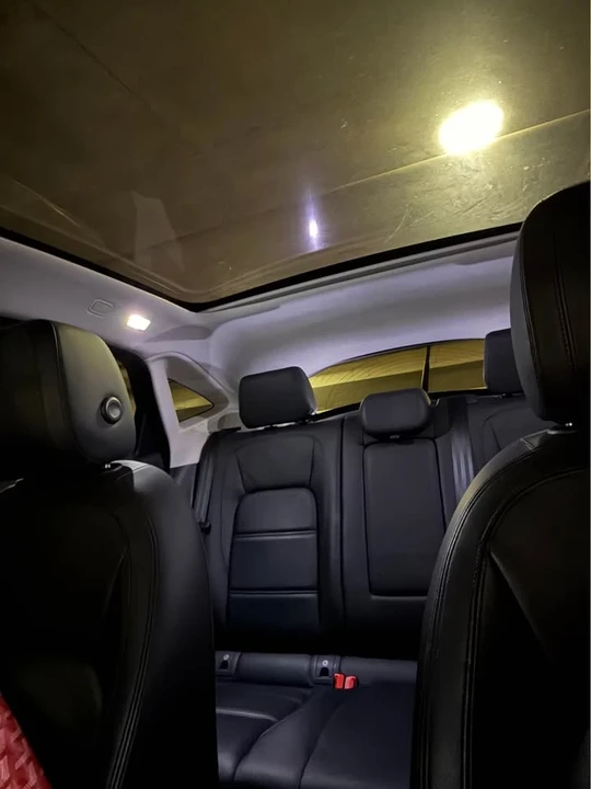 2019 Jaguar E-Pace - Image 8 of 9