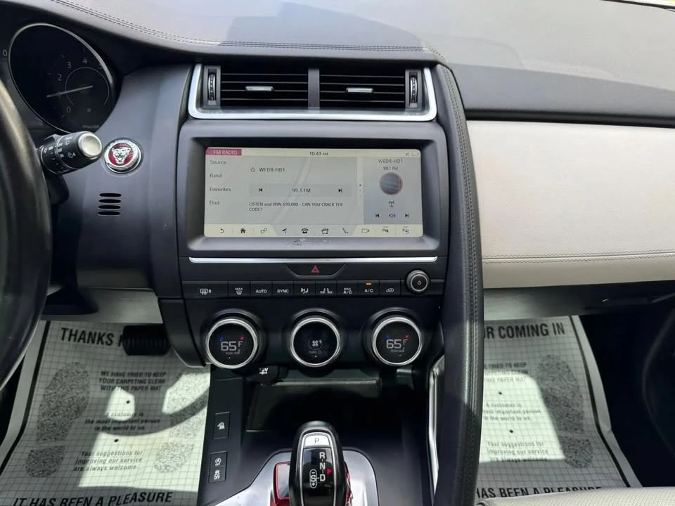 2019 Jaguar E-Pace - Image 11 of 18