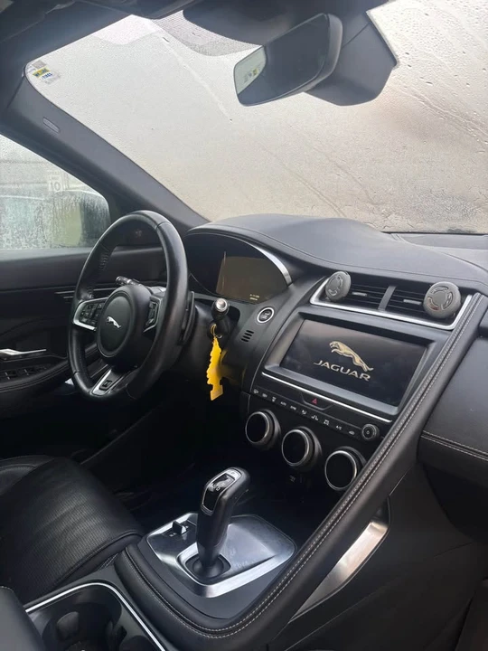 2019 Jaguar E-Pace - Image 8 of 9