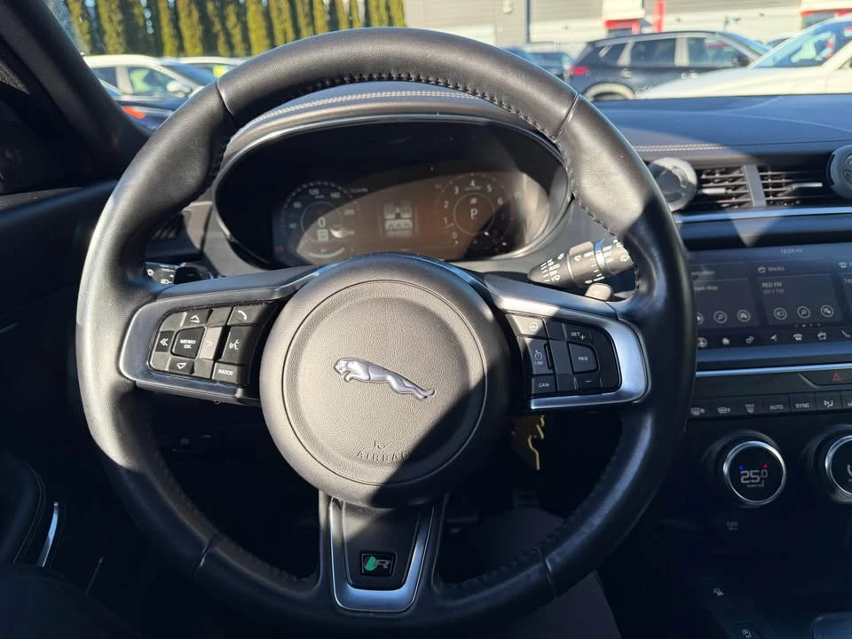 2019 Jaguar E-Pace - Image 10 of 12
