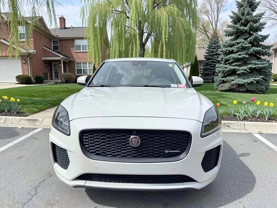 2019 Jaguar E-Pace - Image 10 of 12