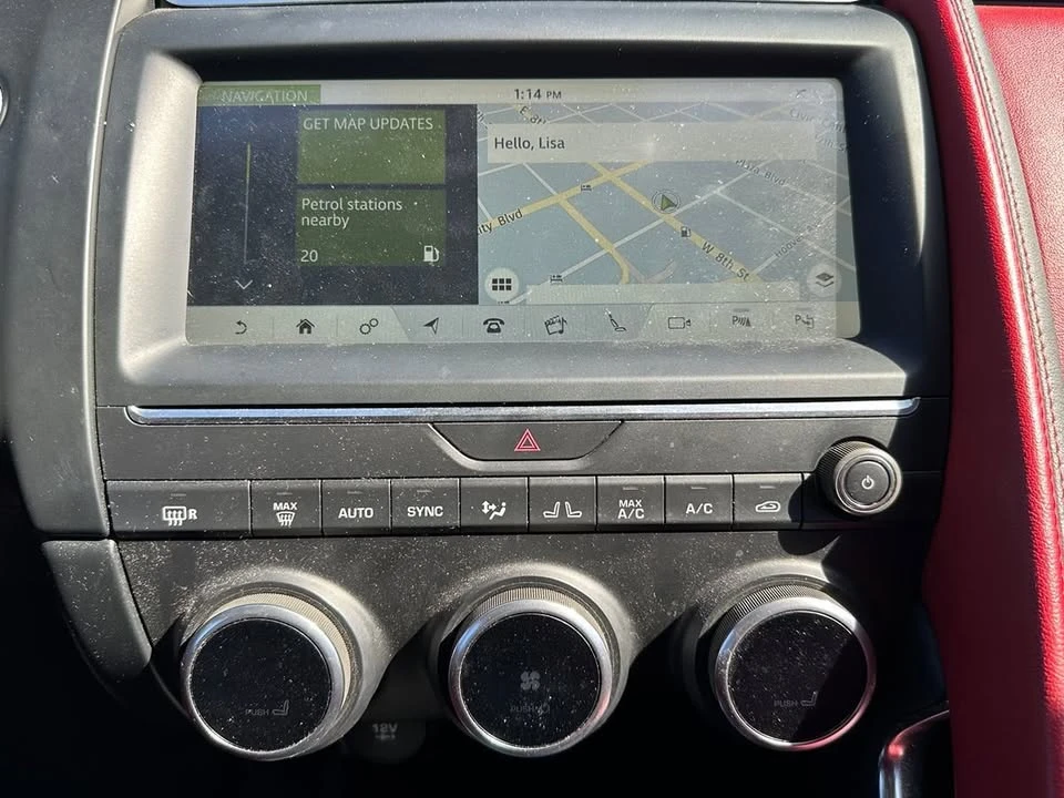 2019 Jaguar E-Pace - Image 11 of 18